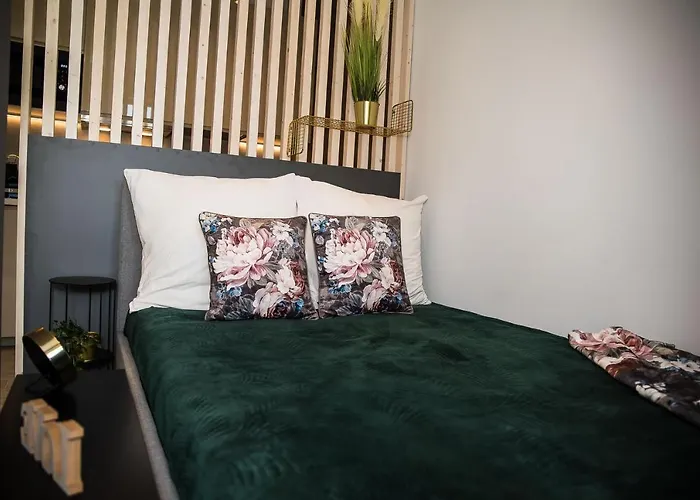 Easy Rent Apartments -Business Center 39